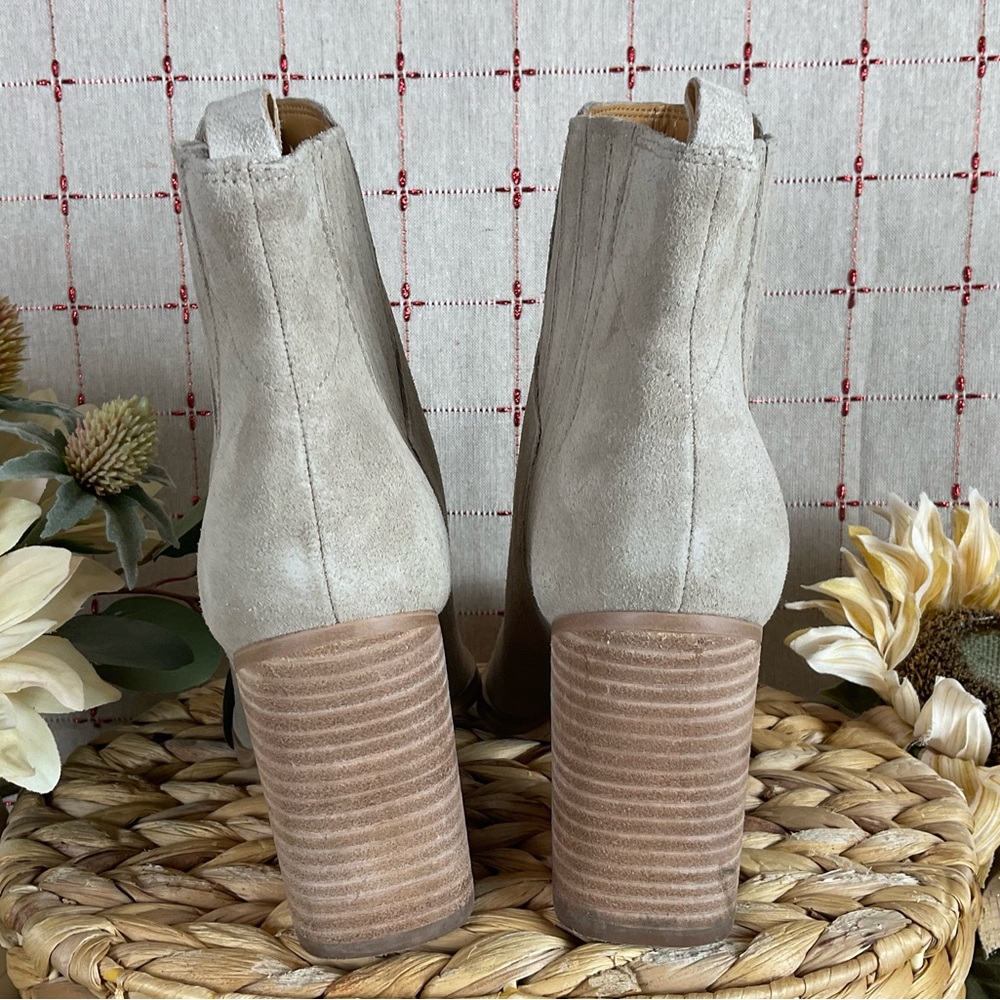 Marc Fisher LTD Oshay Tan Suede Pointed Toe Ankle Boots Size 7.5 PreLoved - Picture 7 of 7